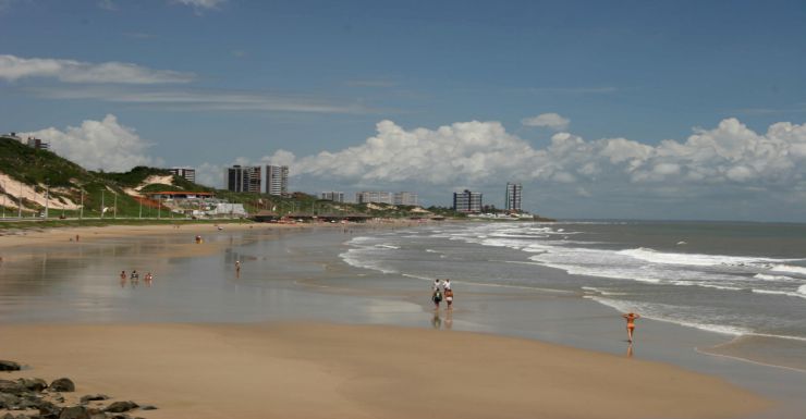 Praia de São Marcos com Av Litoranea - Divulgação