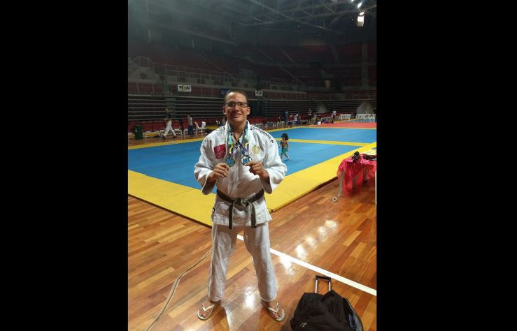 Judoca Maranhense Pedro Rezende Com a Duas Medalhas de Ouro - Foto Divulgação.jpg
