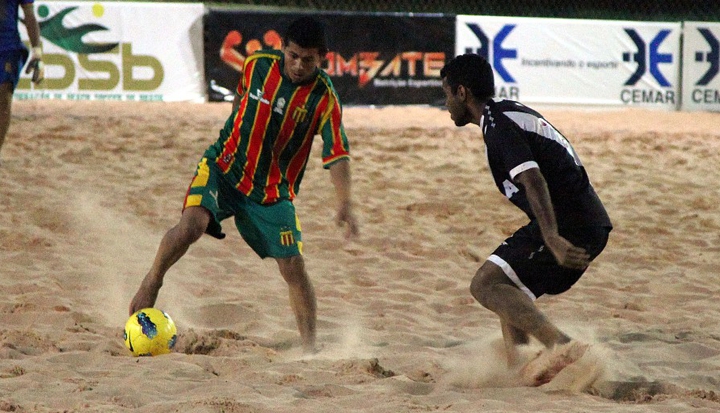 Time de beach soccer do Sampaio Corrêa - Divulgação